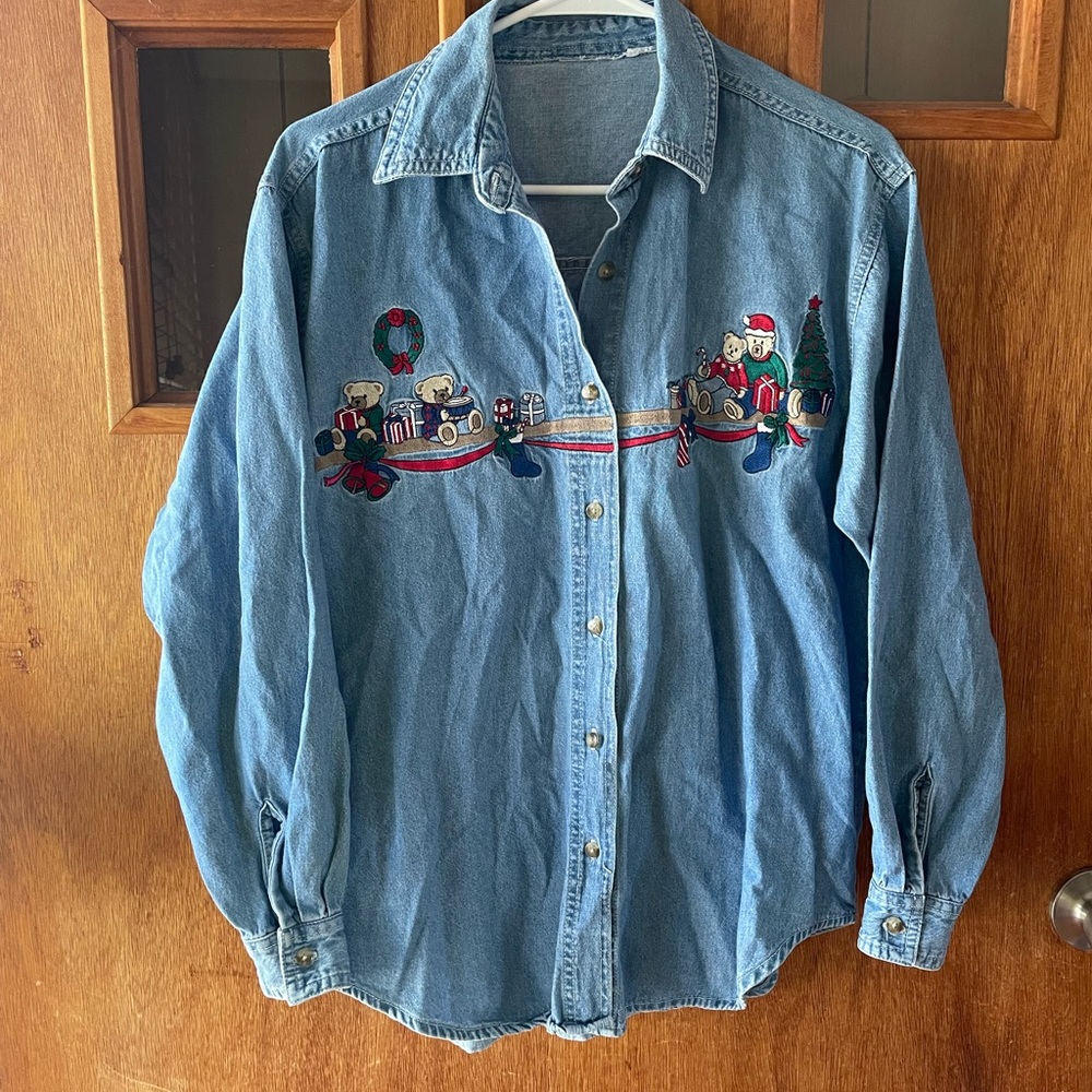 Vintage Holiday Christmas Button Up Top Size Medium to Large